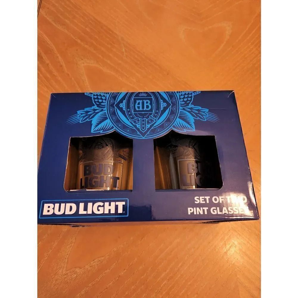 Bud light set of 2 pint glasses
